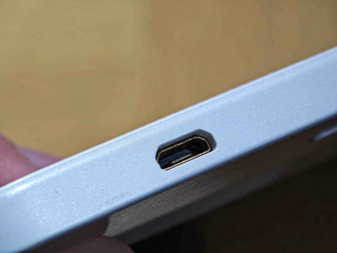 【美品】Rakuten kobo libra H2O 電子書籍リーダー 本体のみ