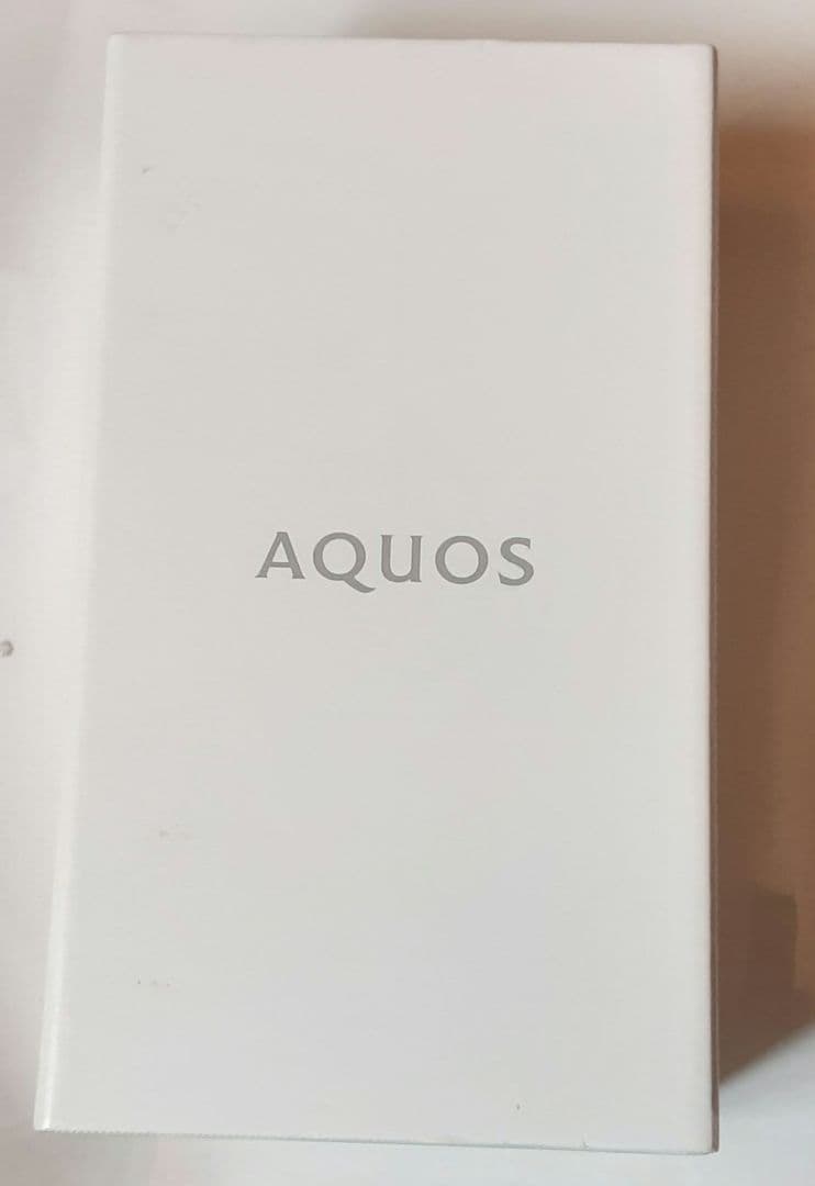 SHARP AQUOS wish チャコール　 新品