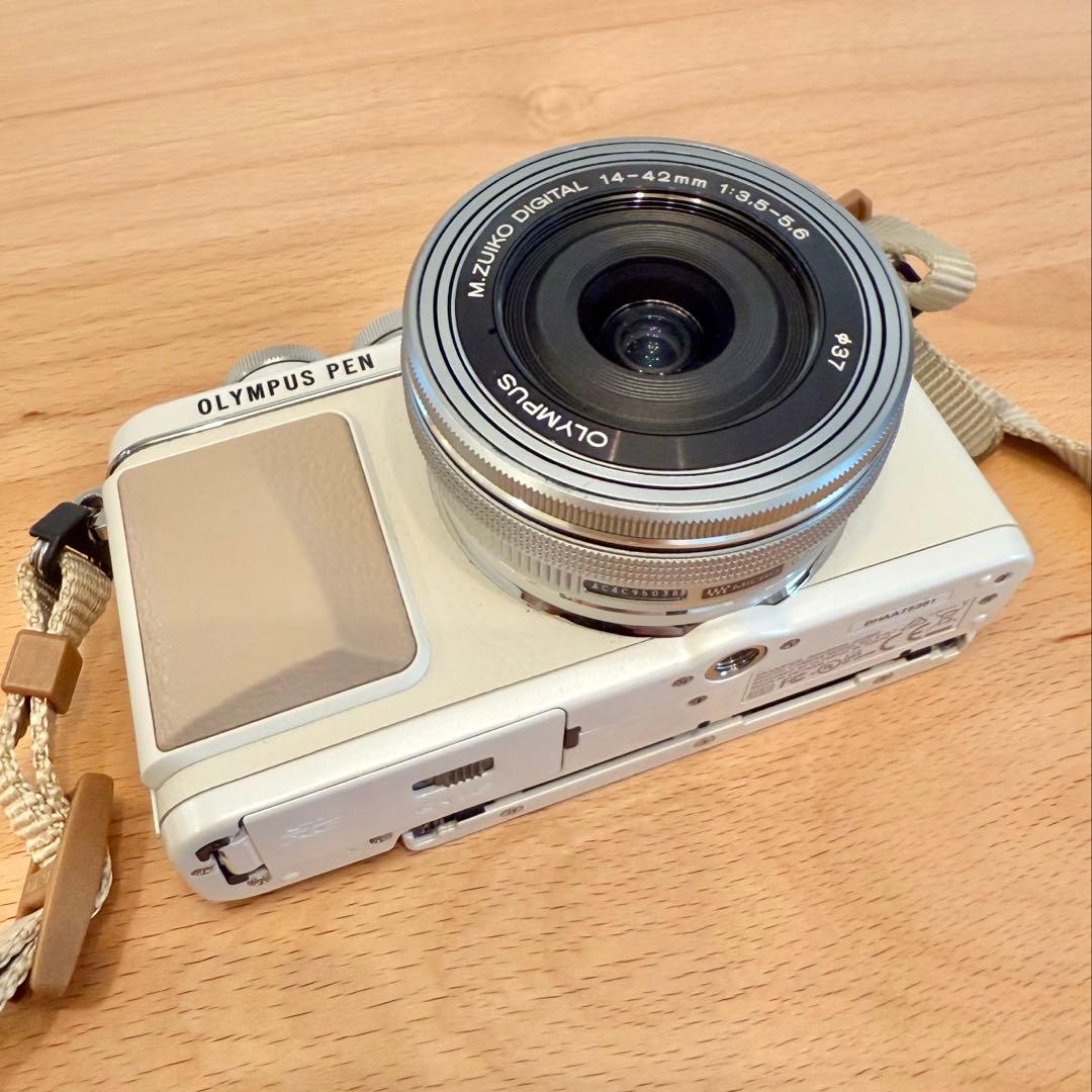 【新品あり】OLYMPUS PEN Lite E-PL7 ホワイト ズームレンズ