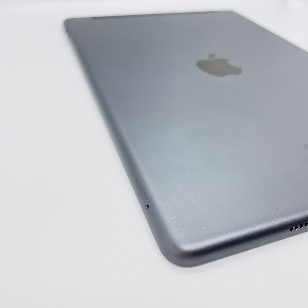 最新iOS26.2！ iPad 第8世代 グレー 32GB 本体APPLE