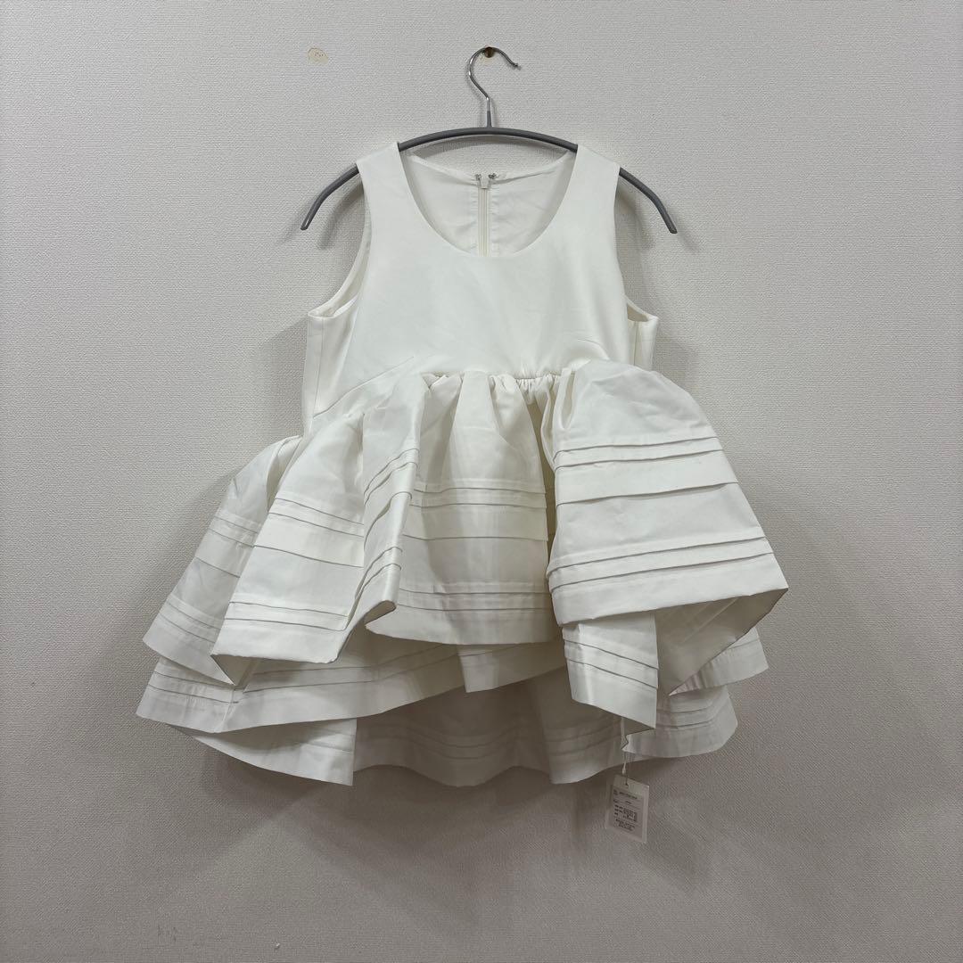 トップス Bibiy DOVE PEPURAMU TOP