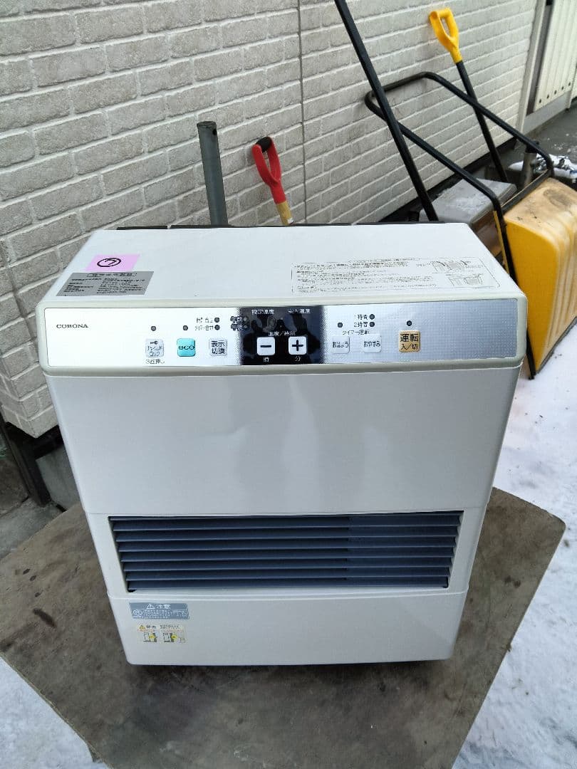 札幌発コロナFF温風石油ストーブ！品番「FF‐4213GS」2013年式中古品