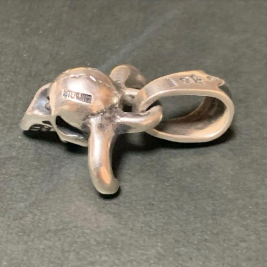 新品 Gabor ウルトラファザー シェブロンベイル ミラクルスカル ペンダント