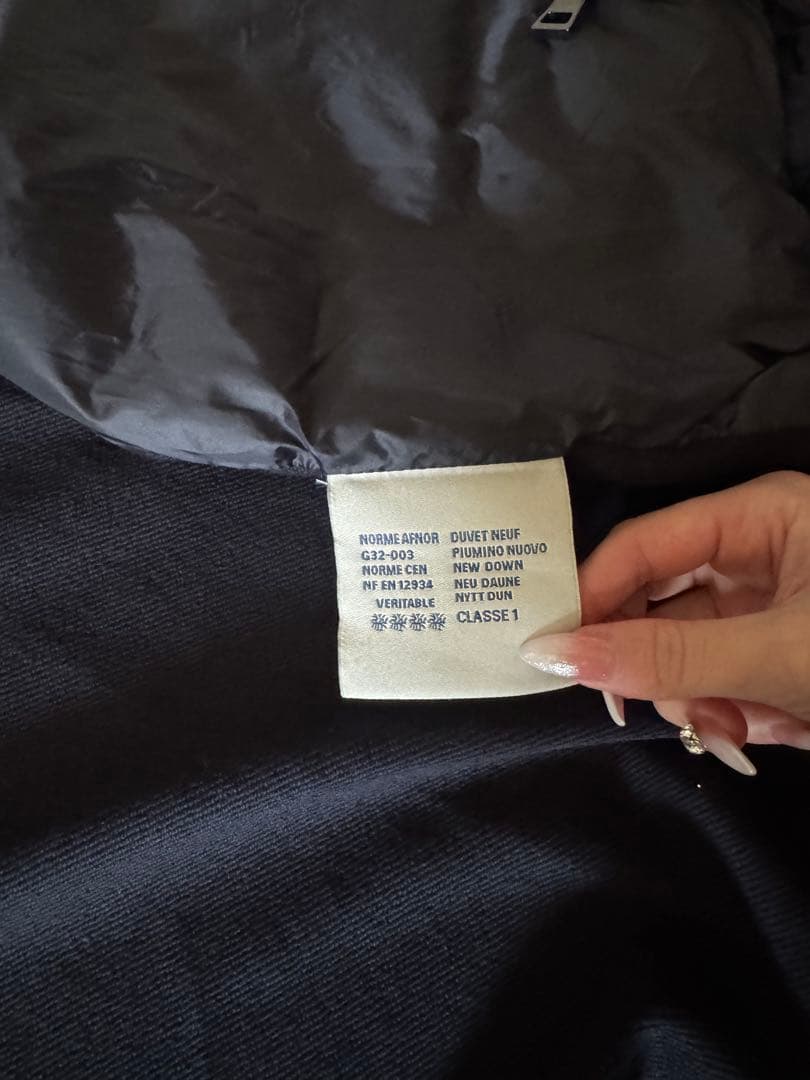 モンクレール フードパーカーネイビーダウン カーディガン ダウンジャケット