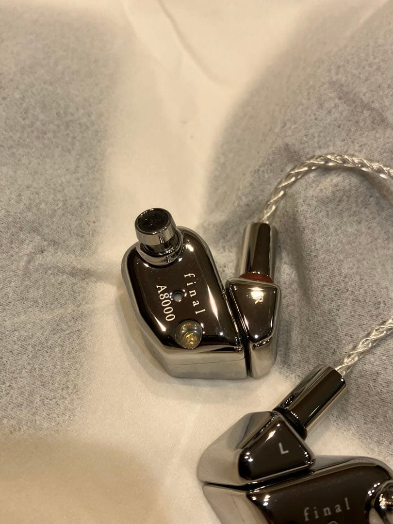 イヤホン Final A8000