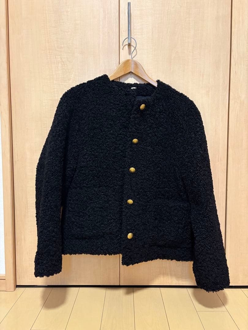 Mila owen 金釦ノーカラーコンパクトボアジャケット