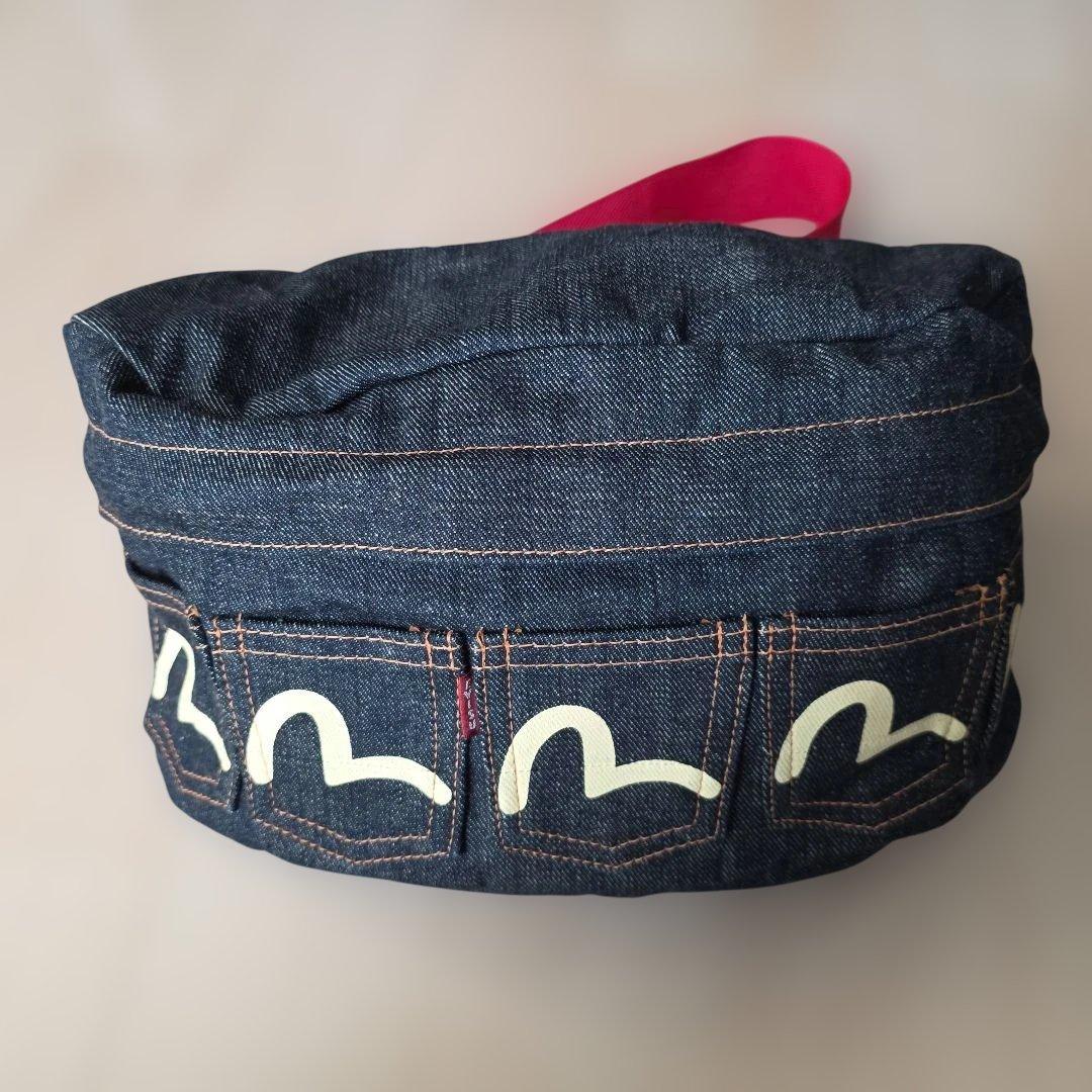 evisuボディバッグ