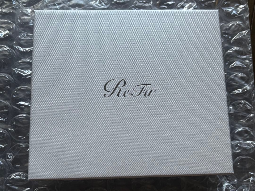 【ReFa 4 CAXA】リファ フォーカッサ　匿名配送　値下げ済み