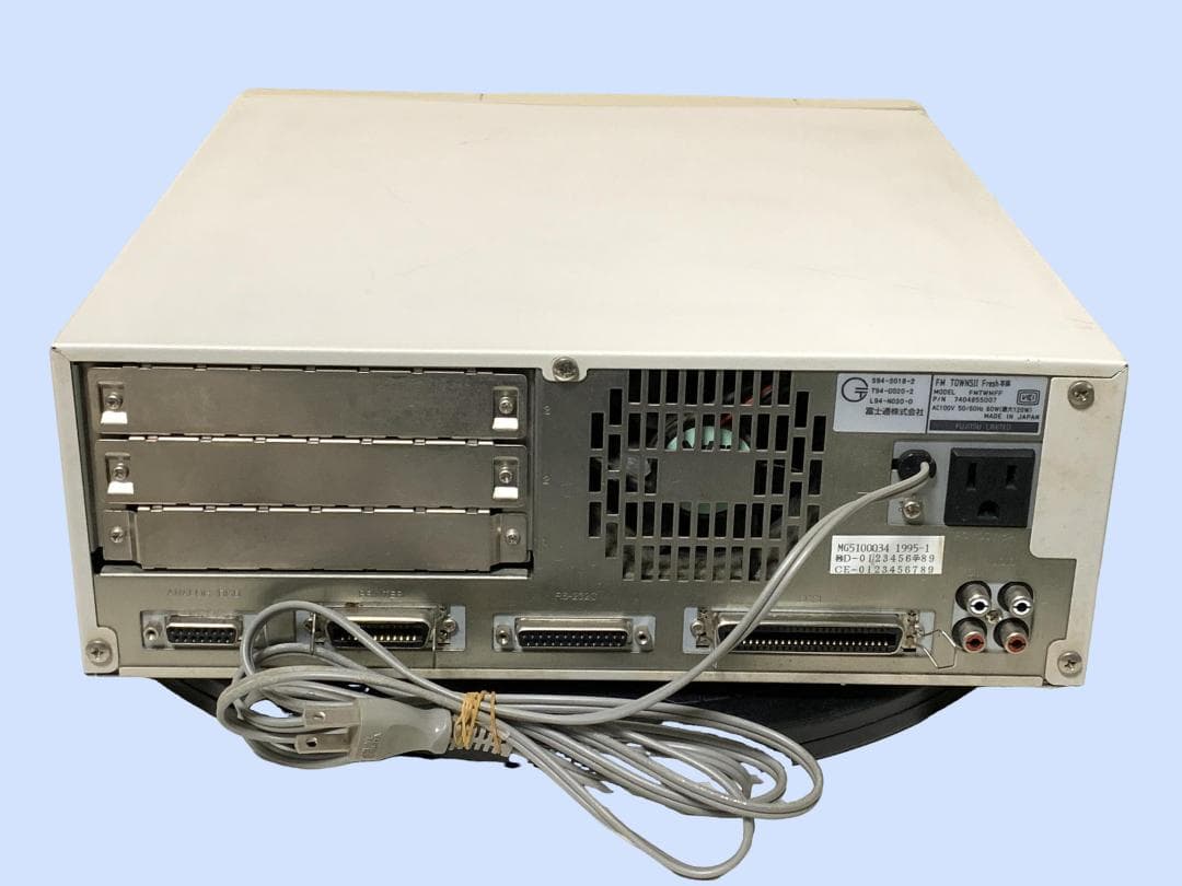 M9395 富士通 FM TOWNS Ⅱ FRESH 本体 FMTWMFF