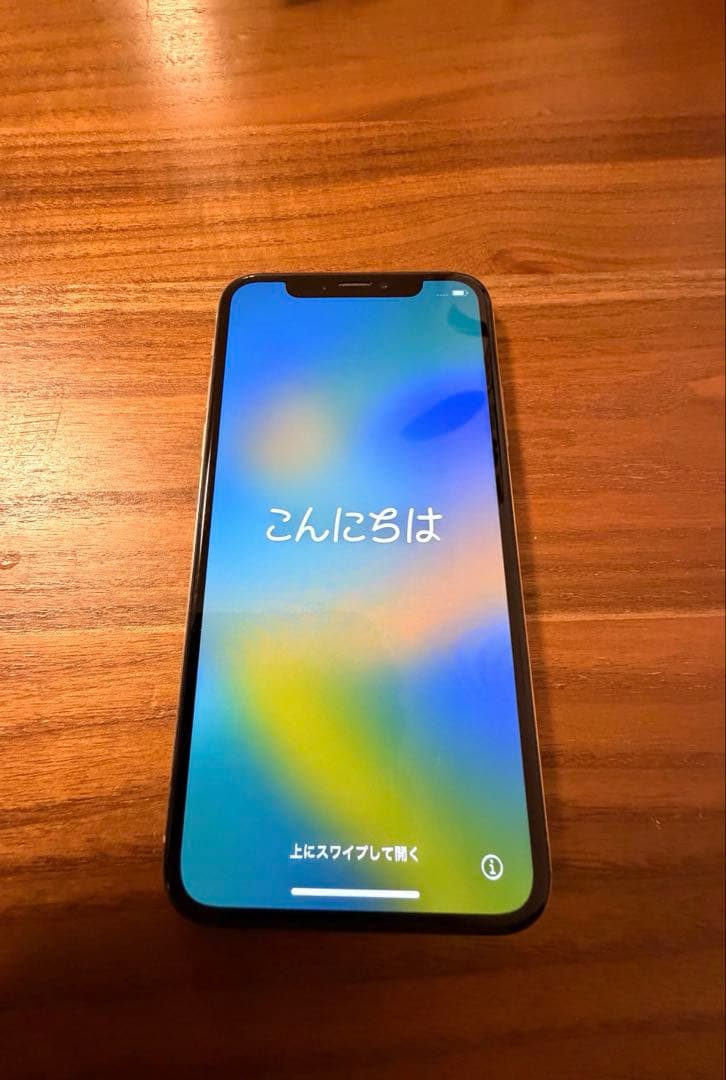 iPhone X 64GB シルバー ［SIMフリー］
