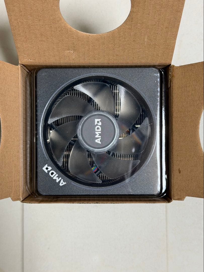 AMD Ryzen 7 3700X リテールクーラー未使用 OCなし