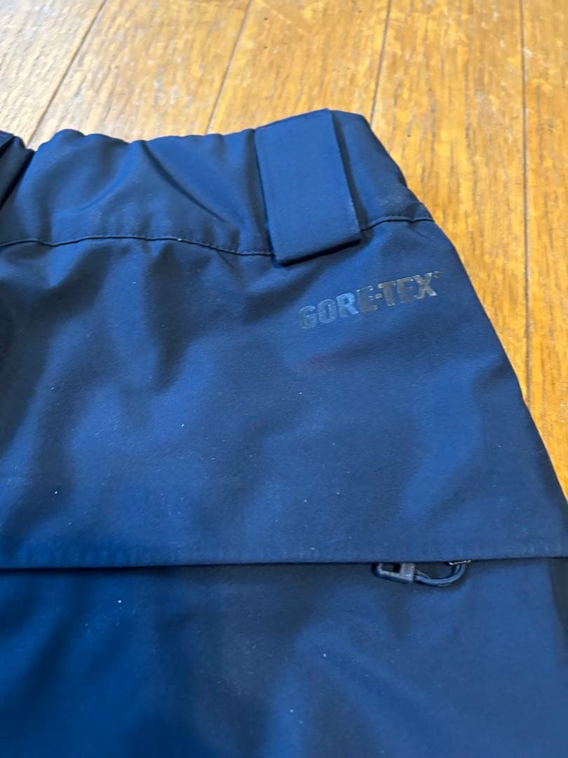 Patagonia パウダーボウルパンツ　Sサイズ　ゴアテックス
