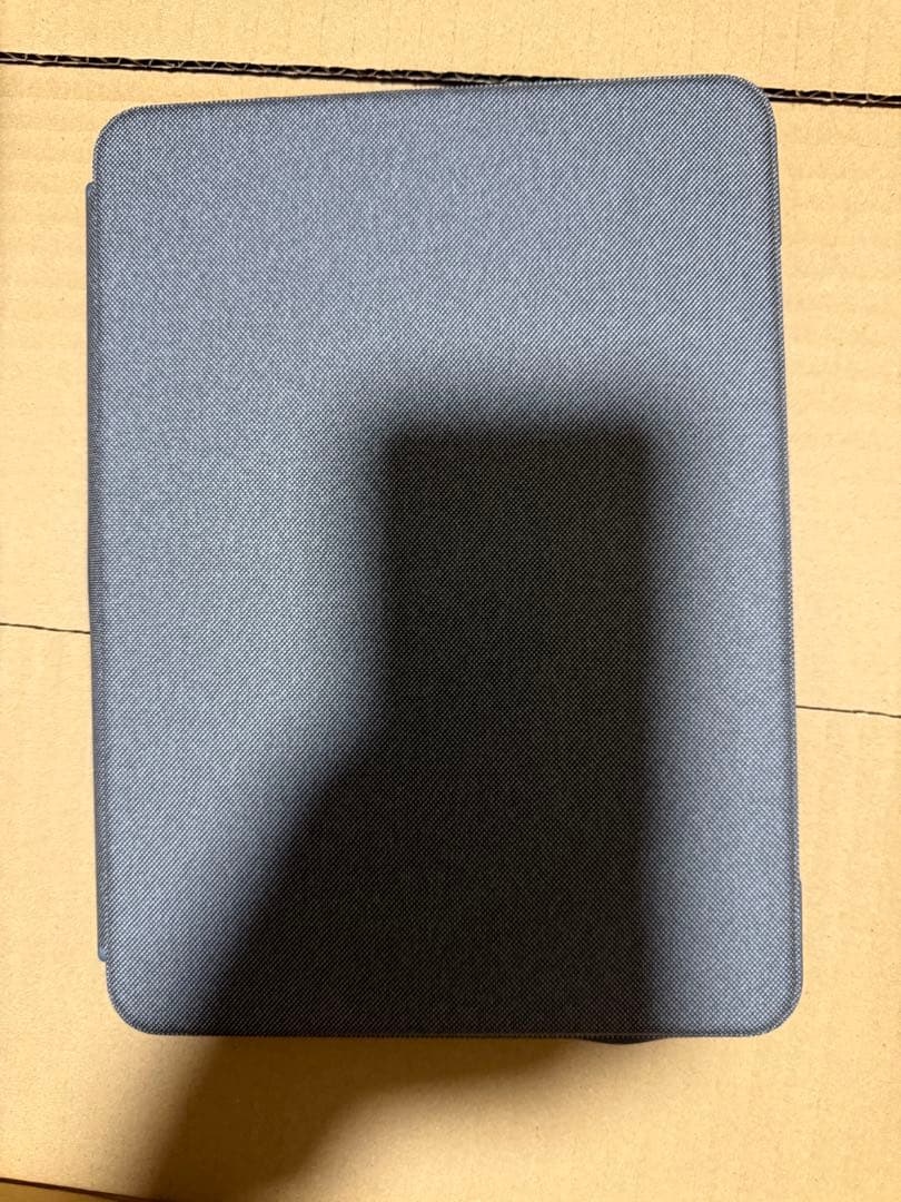 iPadAir第5世代スペースグレー Logitechキーボード付