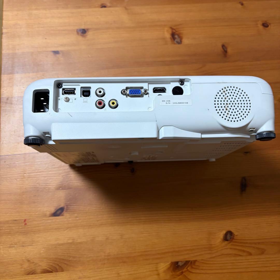 EPSON エプソン　プロジェクター EB-X05 リモコン・キャリーバッグ付