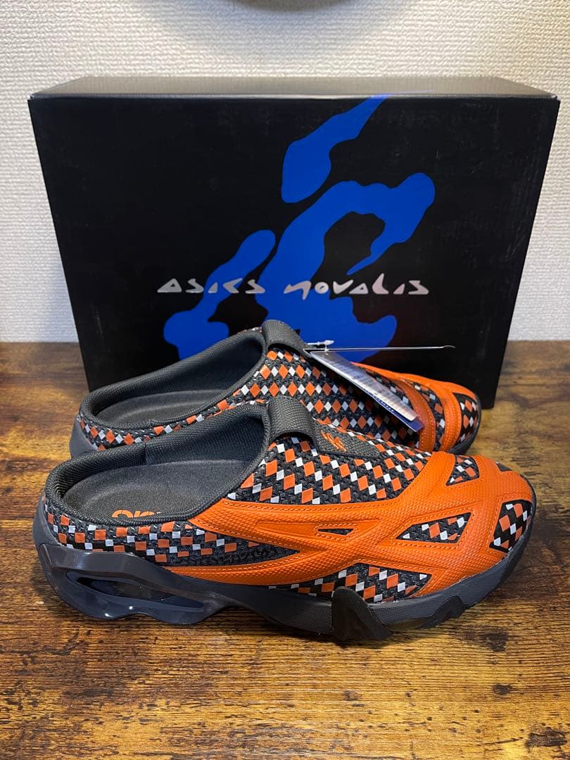 Kiko kostadinov x ASICS Novalis オレンジ