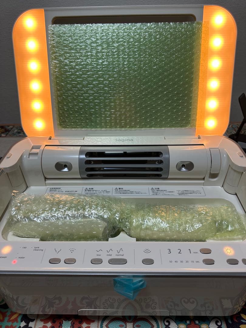 未使用品　サキナ　ビジュー　saqina　BIJOU ー美顔器 ホワイト