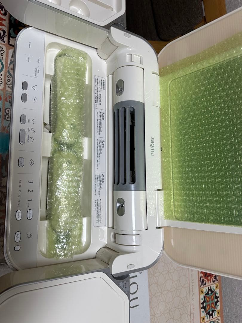 未使用品　サキナ　ビジュー　saqina　BIJOU ー美顔器 ホワイト