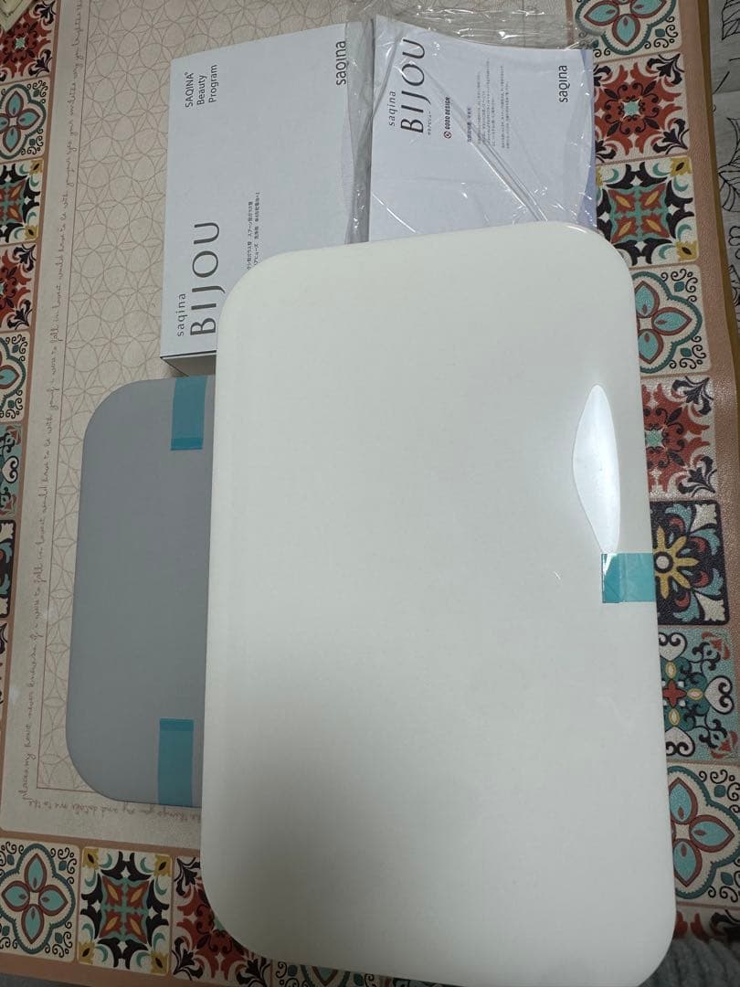 未使用品　サキナ　ビジュー　saqina　BIJOU ー美顔器 ホワイト
