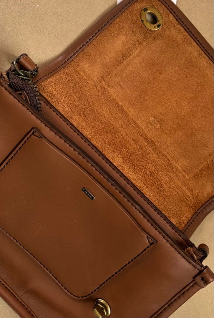 Coachレガシー ボディバッグ オールレザー ターンロック キャメル　オールド