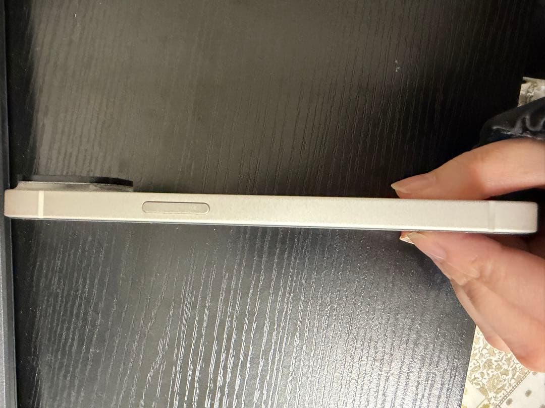 Apple iPhone 14 ホワイト iPhone14本体