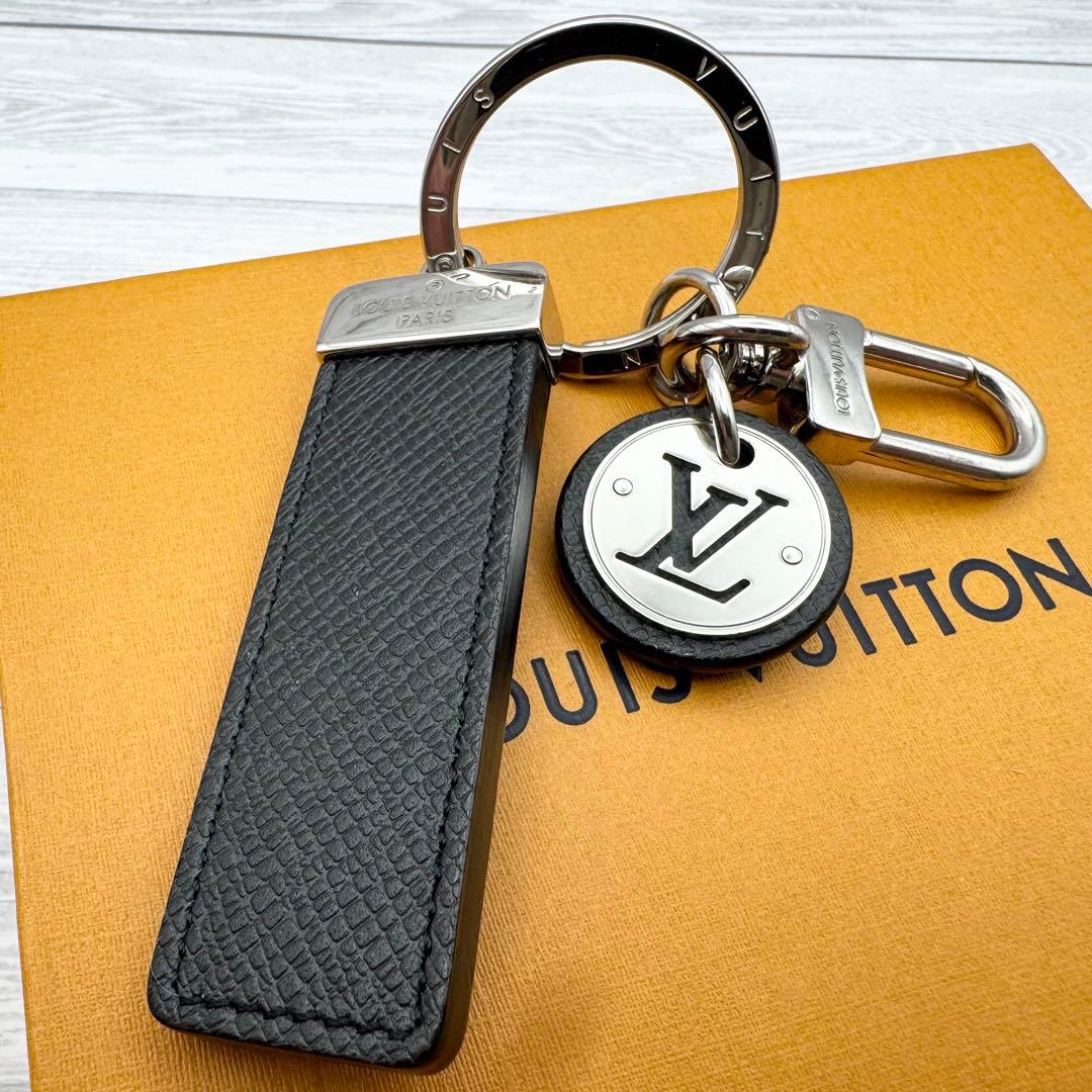しみチョコ様　ルイヴィトン キーホルダー キーリング タイガ ネオＬＶクラブ