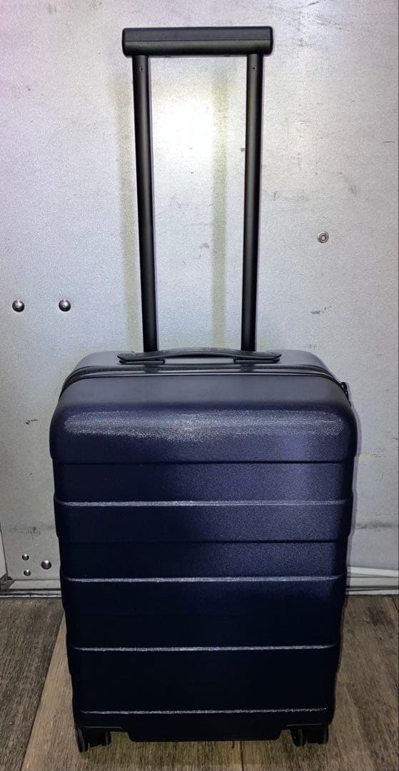 【美品】　無印良品　バーを自由に調節できる　ハードキャリーケース（36L）黒