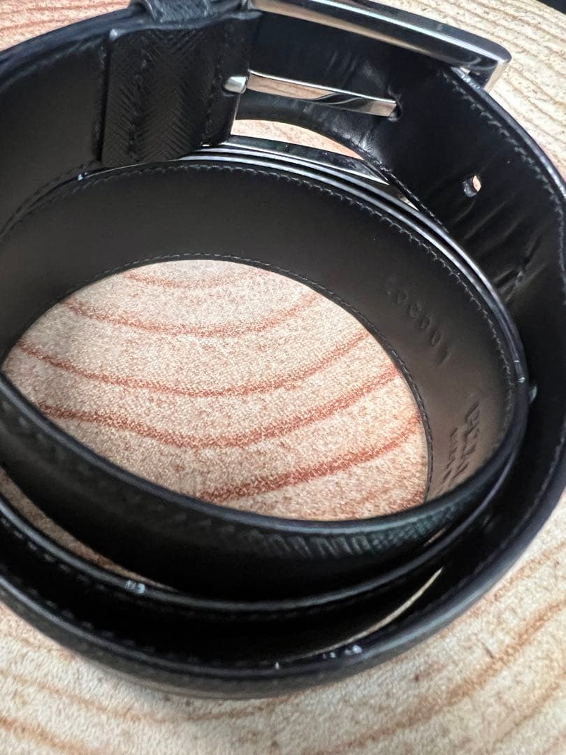 PRADAレザーピンバックルベルト2CC001 プラダ　ビジネス