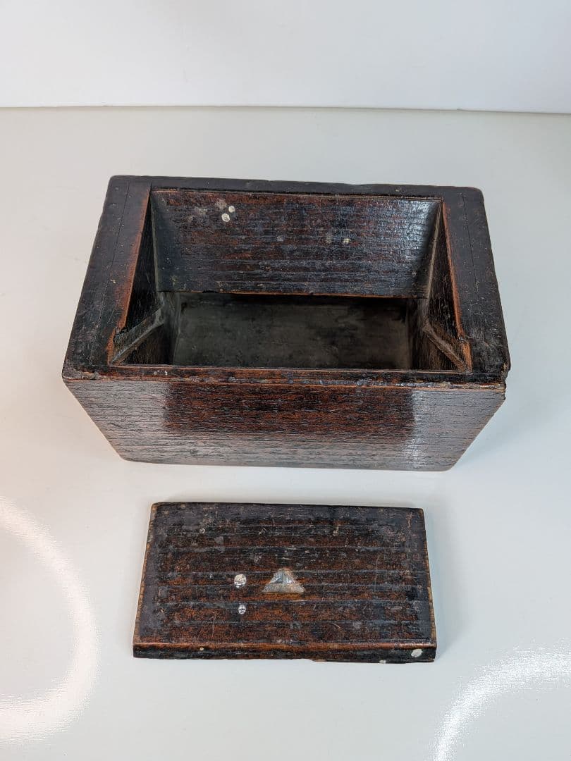 もも 古道具／御神籤／賽銭箱／縁起物／明治時代物／開運招福／木製