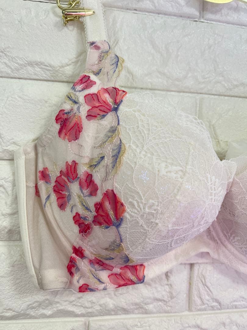 トリンプ　TR0118白&イエローE75&ストリング3枚/M