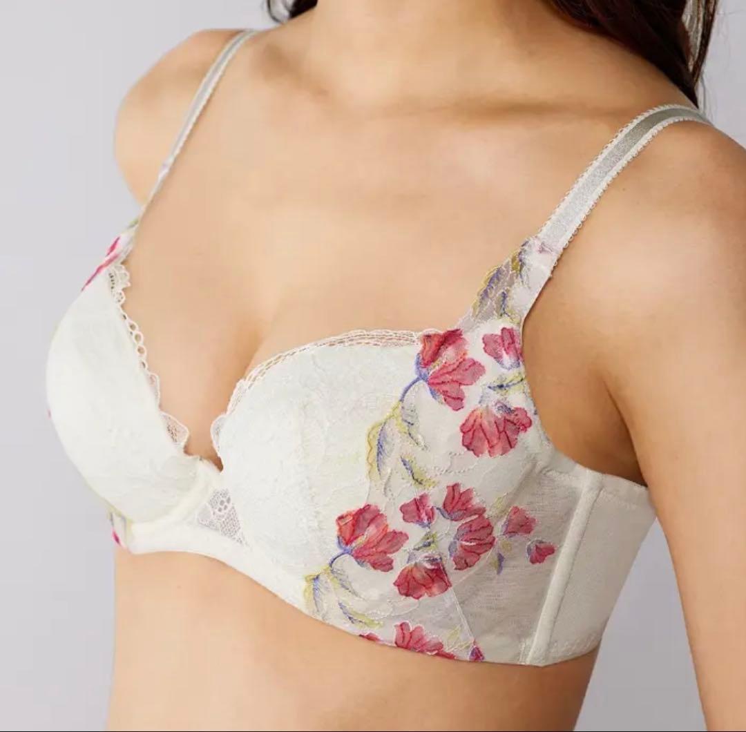 トリンプ　TR0118白&イエローE75&ストリング3枚/M