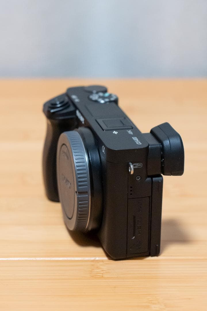 Sony α6400 パワーズームレンズSELP1650付属シャッター3605回