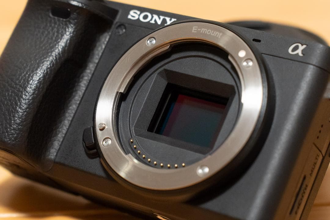 Sony α6400 パワーズームレンズSELP1650付属シャッター3605回