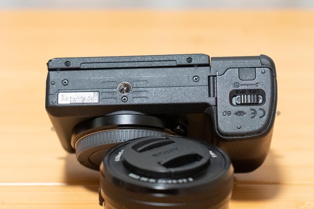 Sony α6400 パワーズームレンズSELP1650付属シャッター3605回