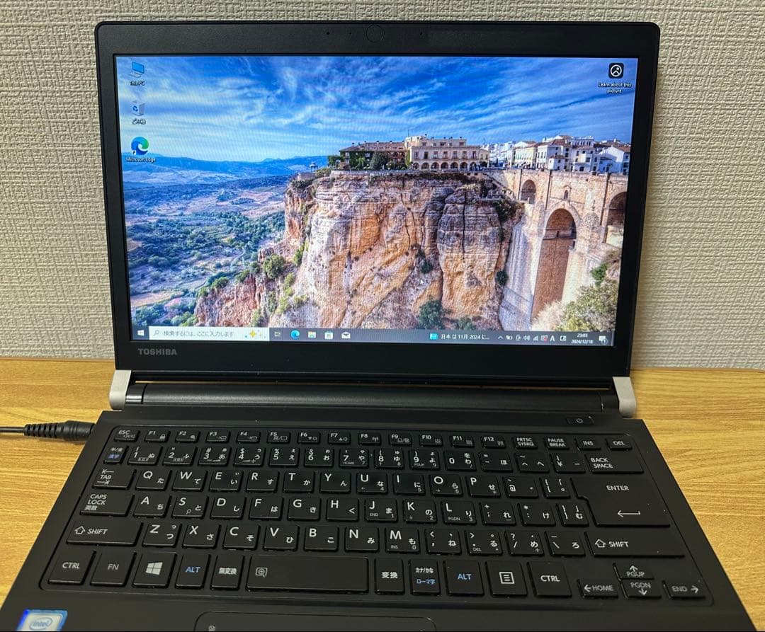良品　Toshiba ノート Dynabook R73/B　Corei5