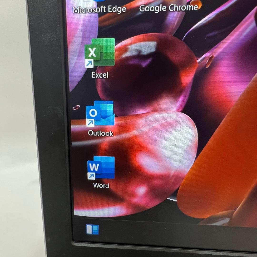 ノートパソコン LIFEBOOK A576/S 富士通　Excel Word