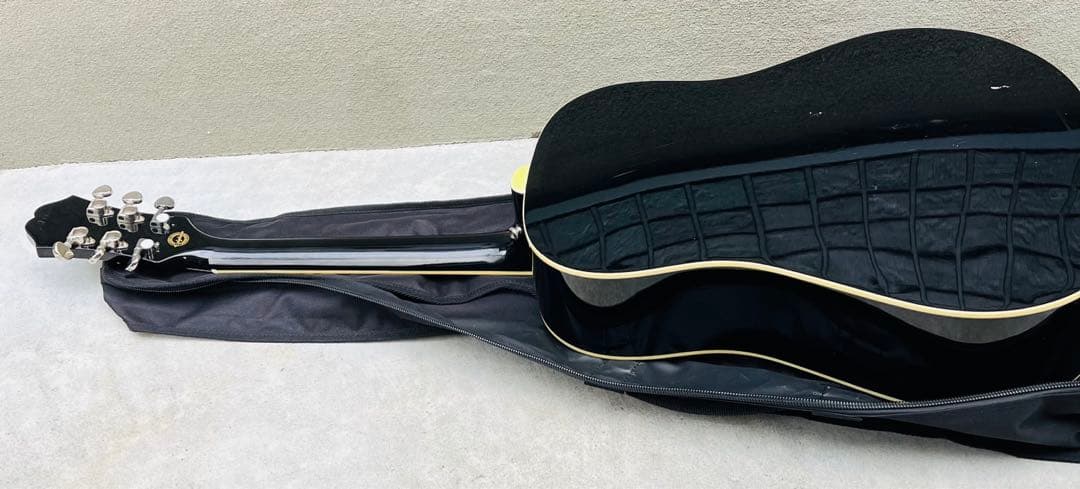 エピフォンJ-45EB