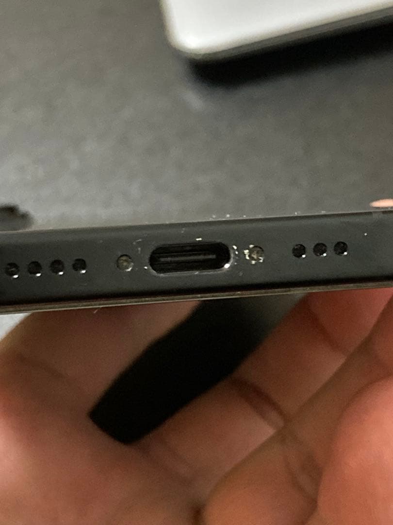 【ぴすたちお】iPhone 16 256G ブラック　SIMフリー