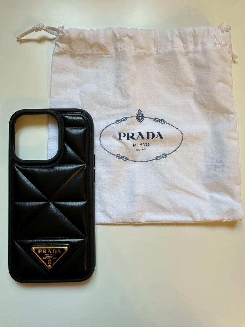 PRADA キルティング iPhone14Proケース プラダ