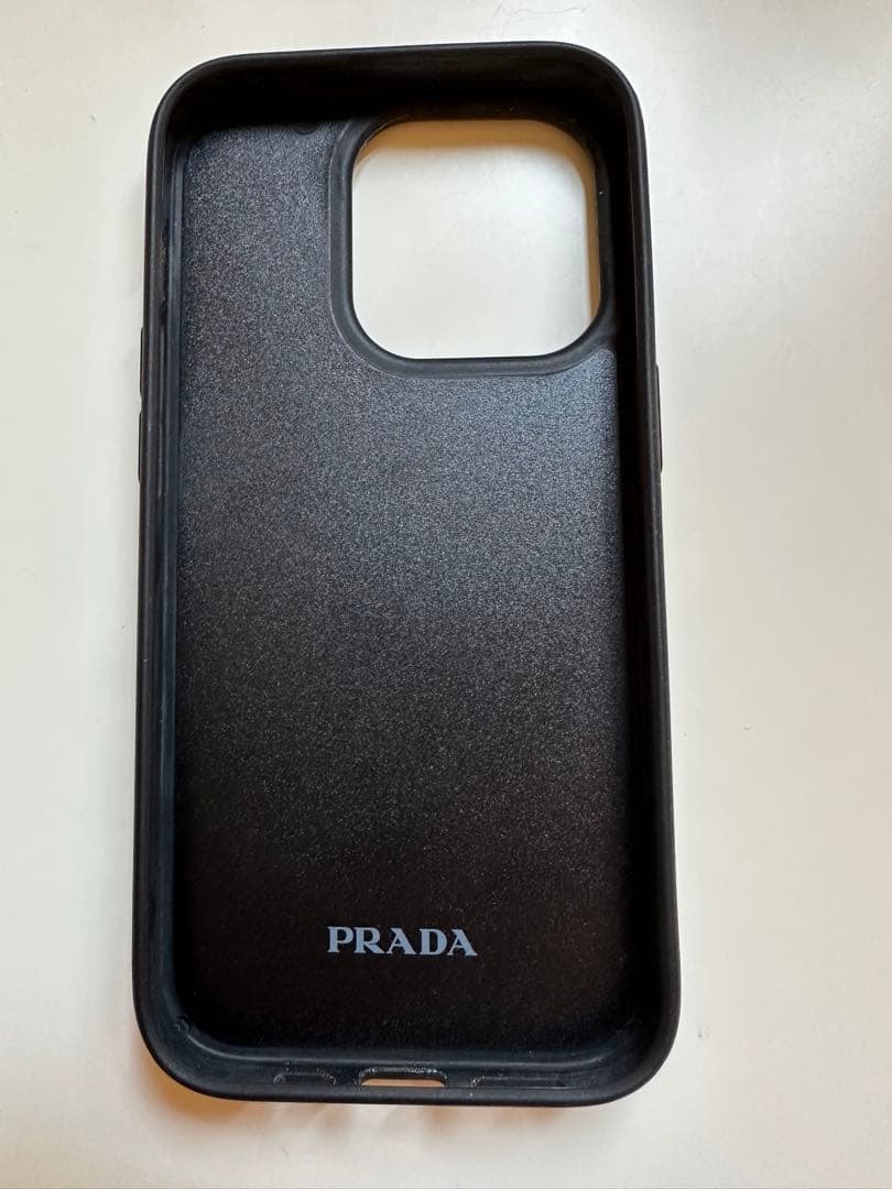 PRADA キルティング iPhone14Proケース プラダ