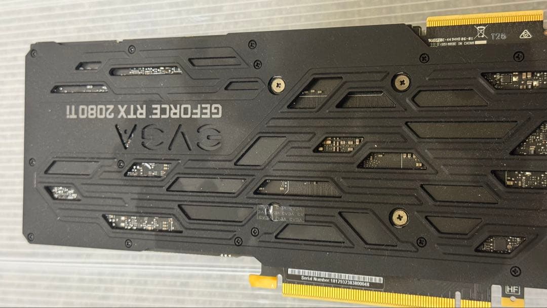 EVGA GEFORCE RTX2080Ti グラフィック￼￼これは動作します。