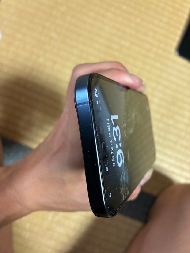 iPhone 15 Pro ブルー　バッテリー残量96% AppleCare有