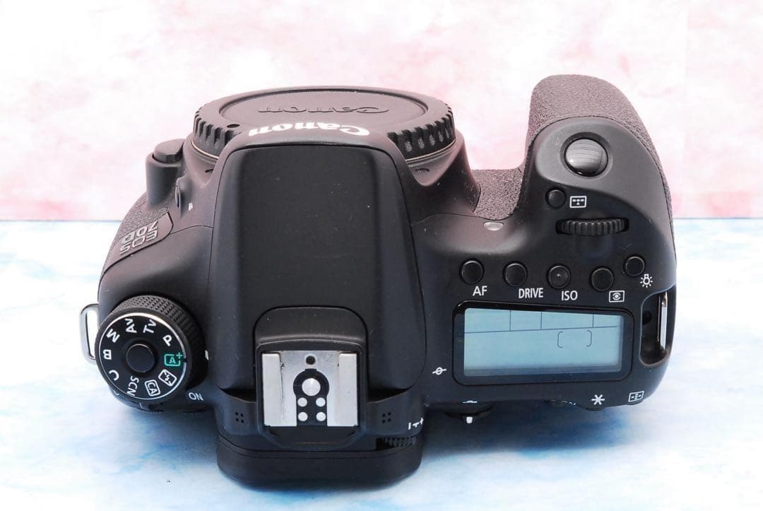 Canon EOS 70D◎一眼レフカメラ◎Wi-Fi◎超望遠レンズ付Wレンズ