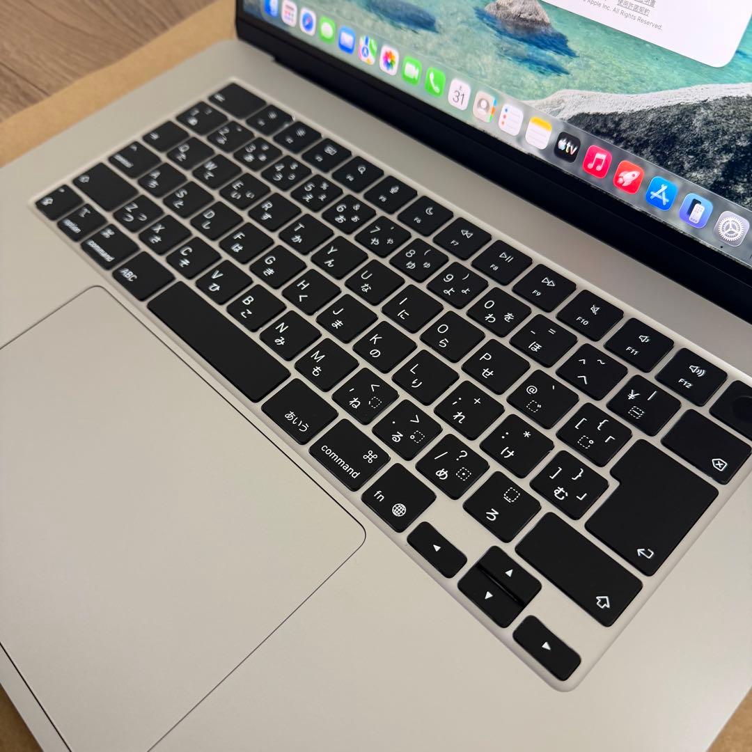 MacBook Air 15インチ M4 16GB 512GB 極美品