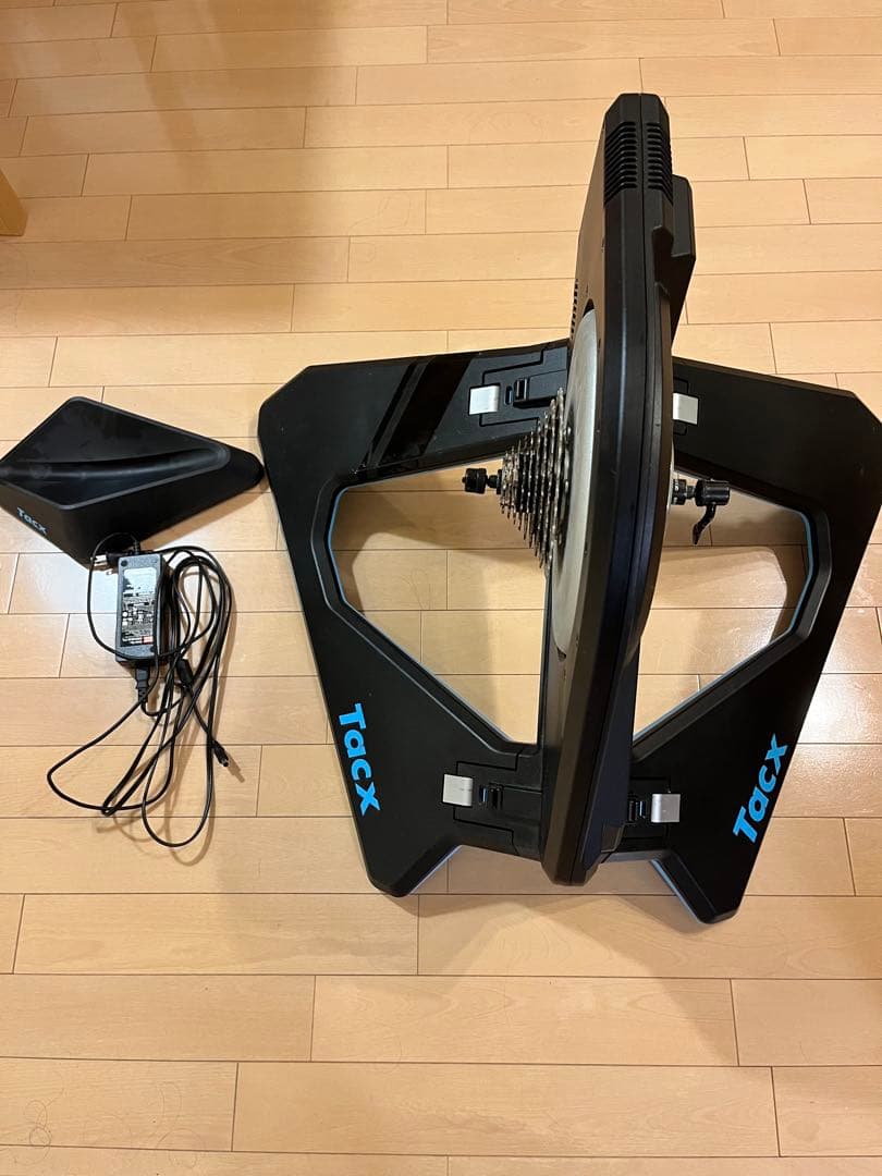Tacx NEO 2T Smart トレーナー 9sスプロケット付属