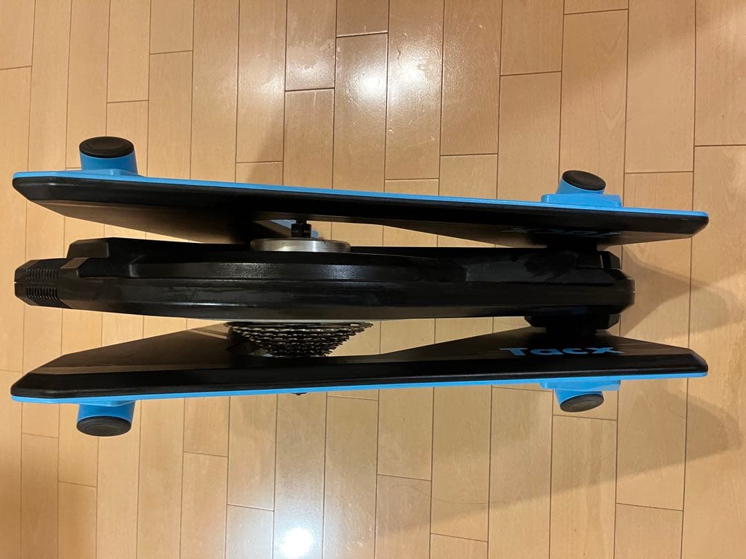 Tacx NEO 2T Smart トレーナー 9sスプロケット付属