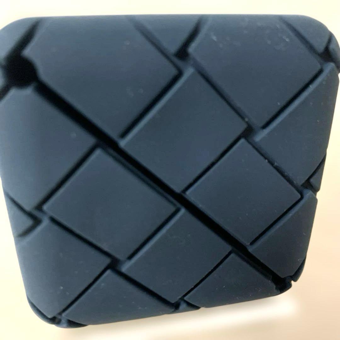 BOTTEGA VENETA シリコン　ケース 紺色　ネイビー