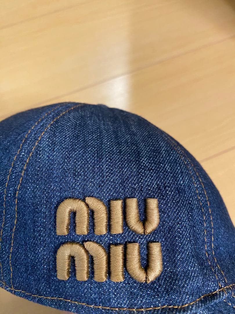 miumiu ベースボールデニムキャップ