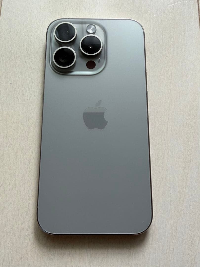 iPhone15pro 128GB【美品】