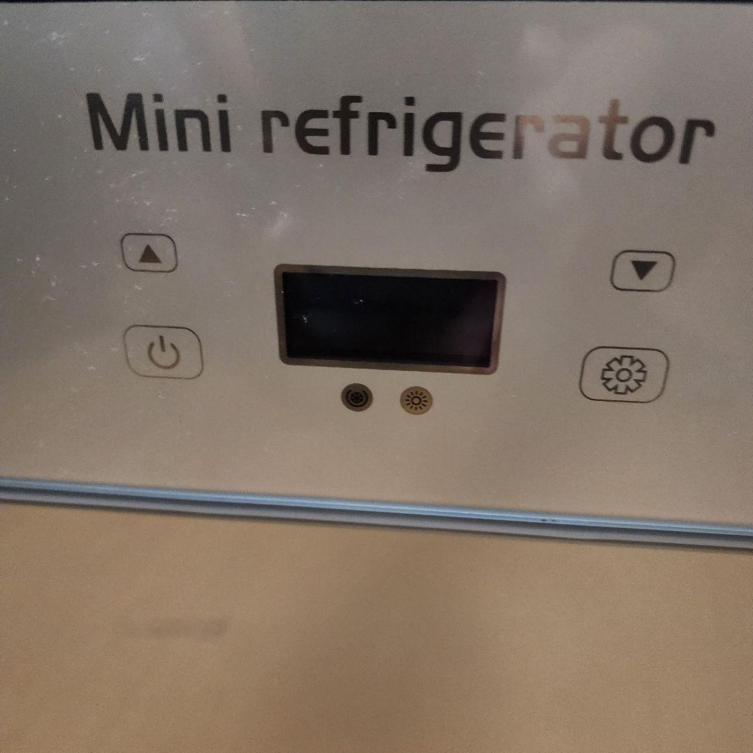 冷蔵庫 20L ミニ冷蔵庫 LCD温度表示 冷温庫 ペルチェ式 収納　保温&保冷