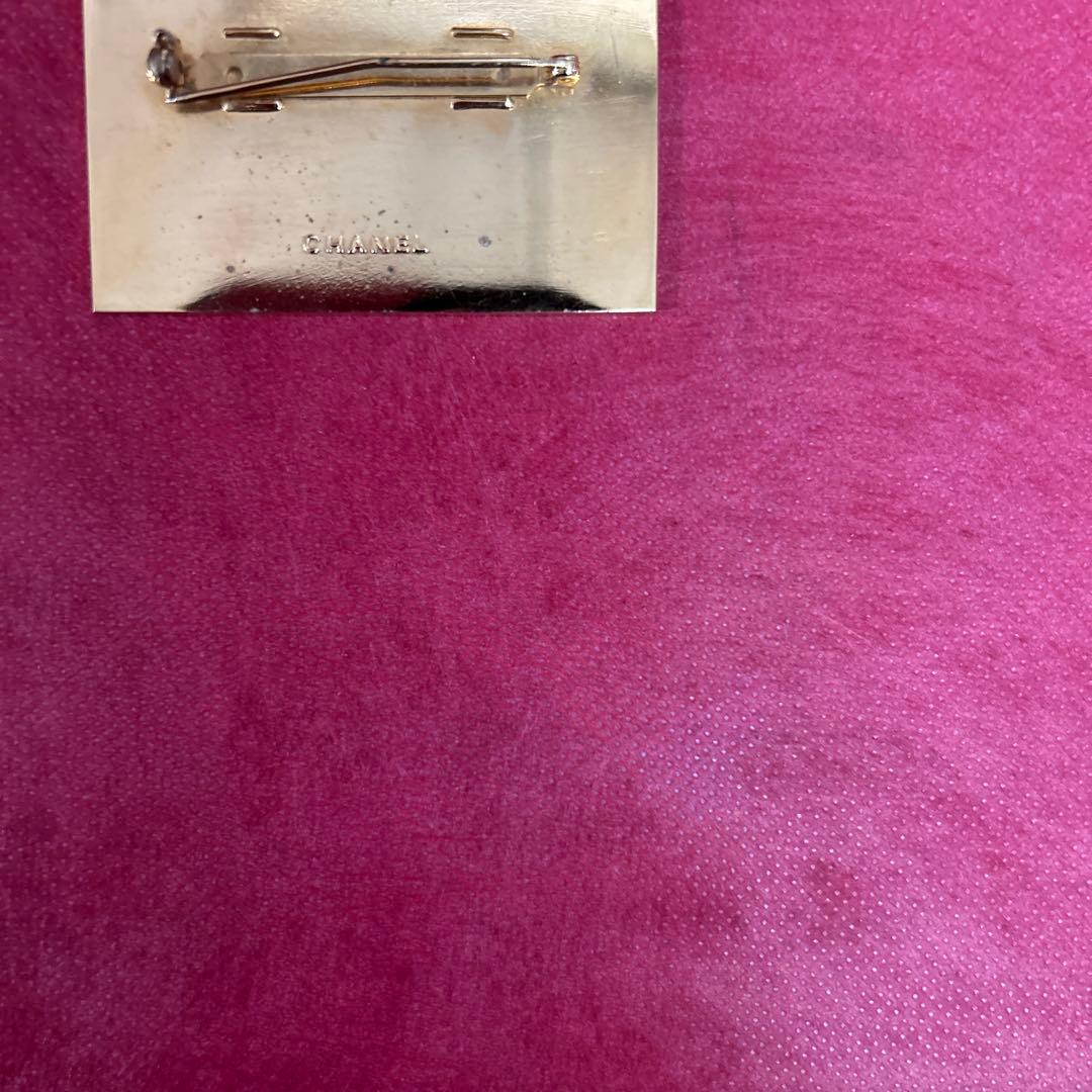 シャネルヴィンテージロゴブローチゴールド